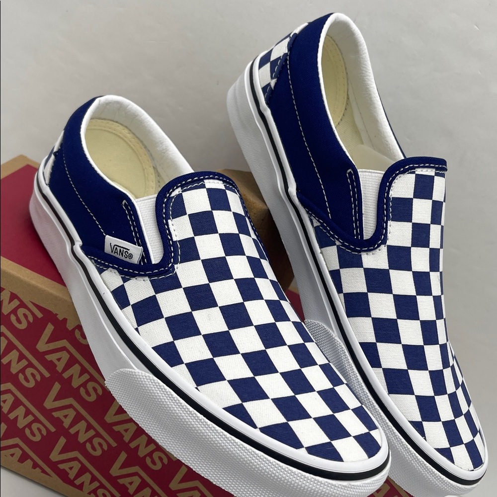 Vans WMNS Classic Slip-On
Color Theory Checkerboard
VN000BVZBYM Sneakers Beacon - Picture 7 of 16